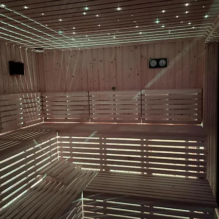Holiday home Comfortable Homes With Air Conditioning, Sauna