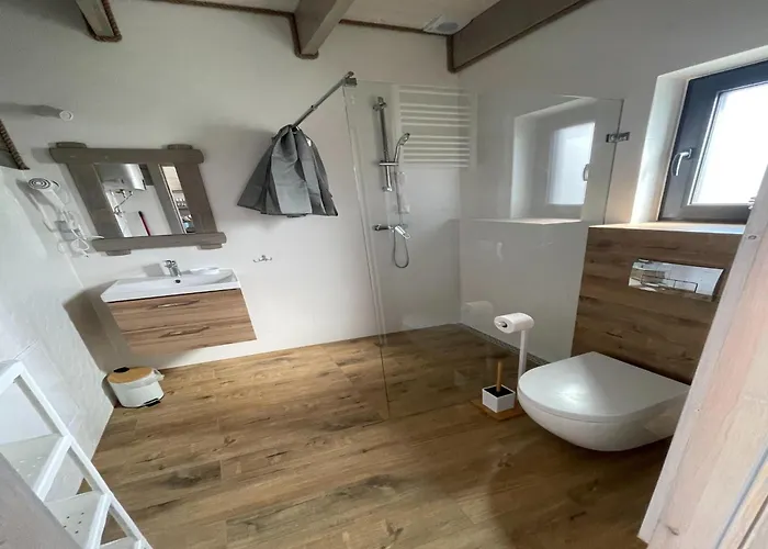 Homes Near The Beach, Sauna, Jacuzzi *