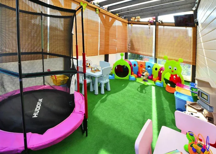 度假居 Homes Near The Beach, Sauna, Jacuzzi